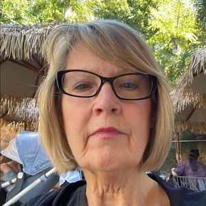 Meet your Posher, Janet